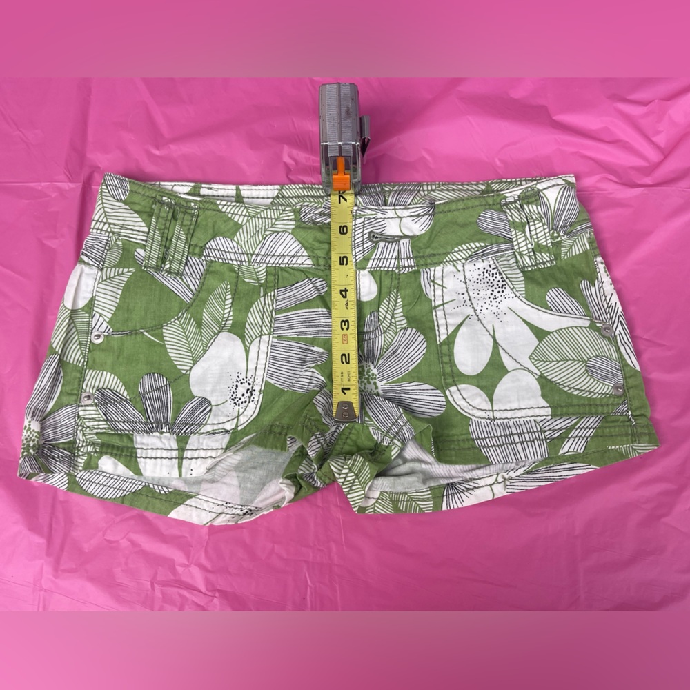 LOW RISE Z.Co JEANS Green Floral Shorts size 1 JUNIORS - Picture 12 of 12